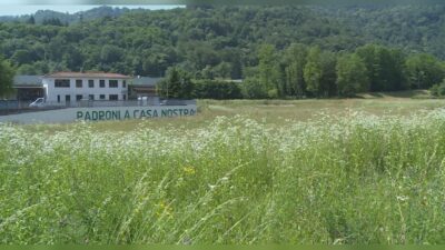 L’ultimo saluto a Umberto Bossi: i funerali domenica a Pontida in diretta su Etv