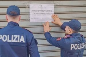 Via Leoni, il sindaco dispone la chiusura anticipata del bar Deluxe il venerdì e il sabato