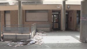 Vento nel Comasco, raffiche fino a 130 km/orari. 100 interventi dei vigili del fuoco