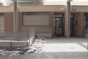 Vento nel Comasco, raffiche fino a 130 km/orari. 100 interventi dei vigili del fuoco