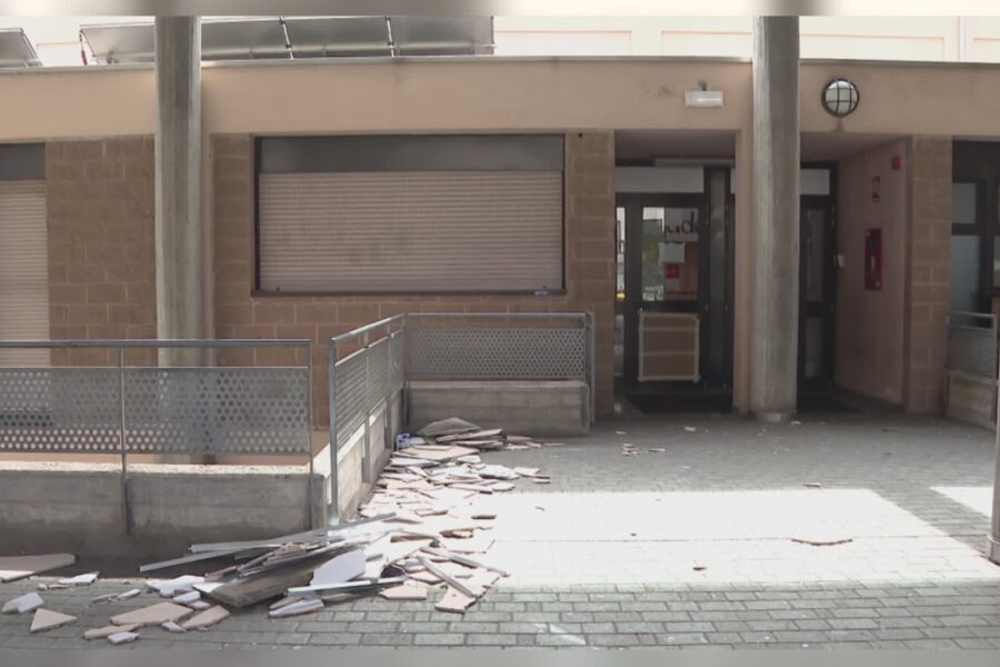 Vento nel Comasco, raffiche fino a 130 km/orari. 100 interventi dei vigili del fuoco