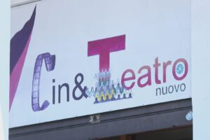 Chiuso da più di un anno, dopo i lavori il Teatro di Rebbio sta per riaprire