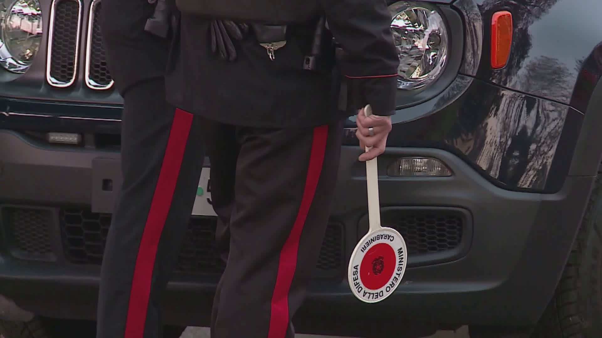 Ladri inseguiti per 19 chilometri e arrestati dai carabinieri. Recuperata refurtiva per 80mila euro