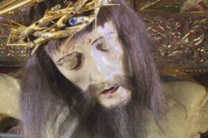 Como, dal bacio del Crocifisso alle messe di Pasqua: gli appuntamenti della Settimana Santa