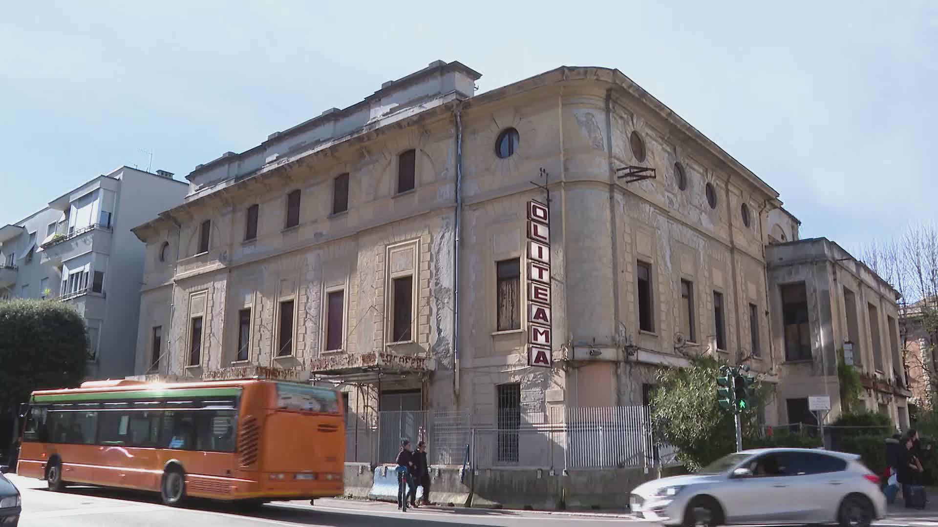 Asta deserta per il Politeama: opposizioni all’attacco del sindaco Rapinese
