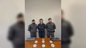 Monete d’argento al posto della ruota di scorta, 31enne scoperto e sanzionato in dogana