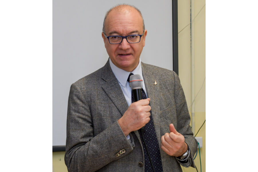 Nel caso di segnalazioni di mancato rispetto negli incontri nelle scuole