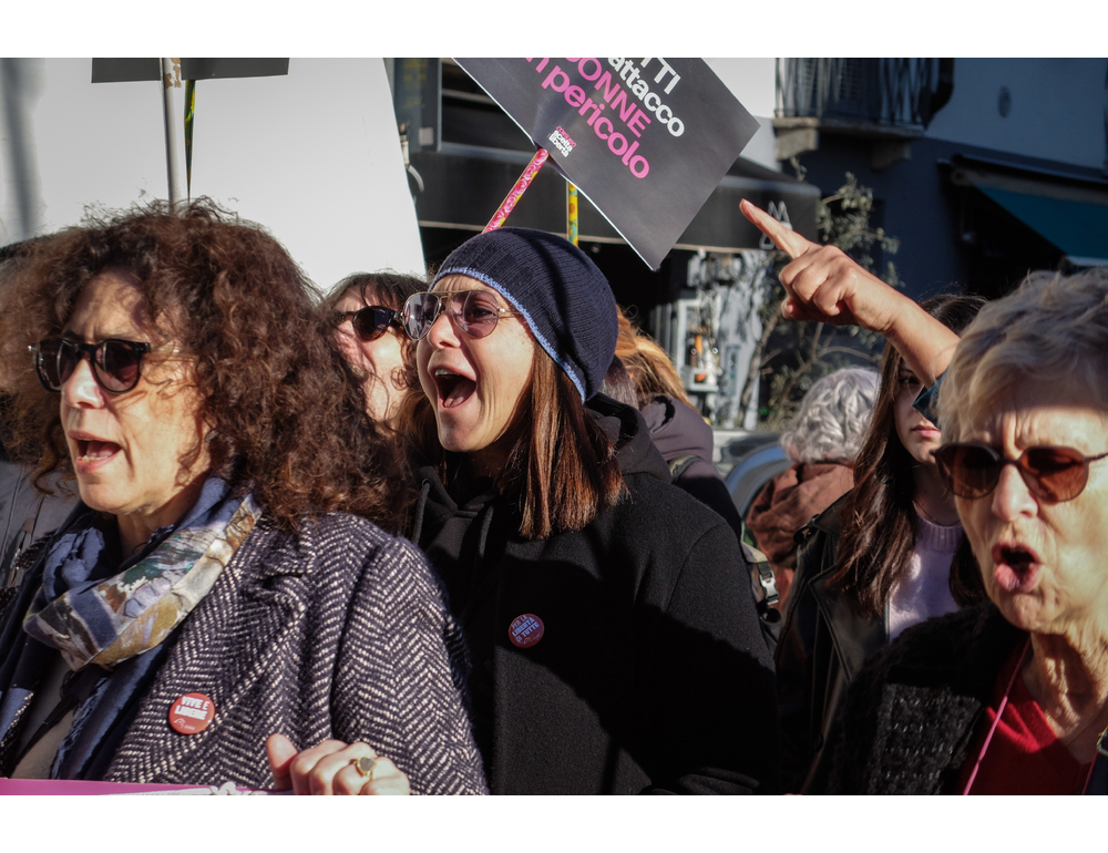 54enne aggredisce la madre, messo ai domiciliari, la donna è grave