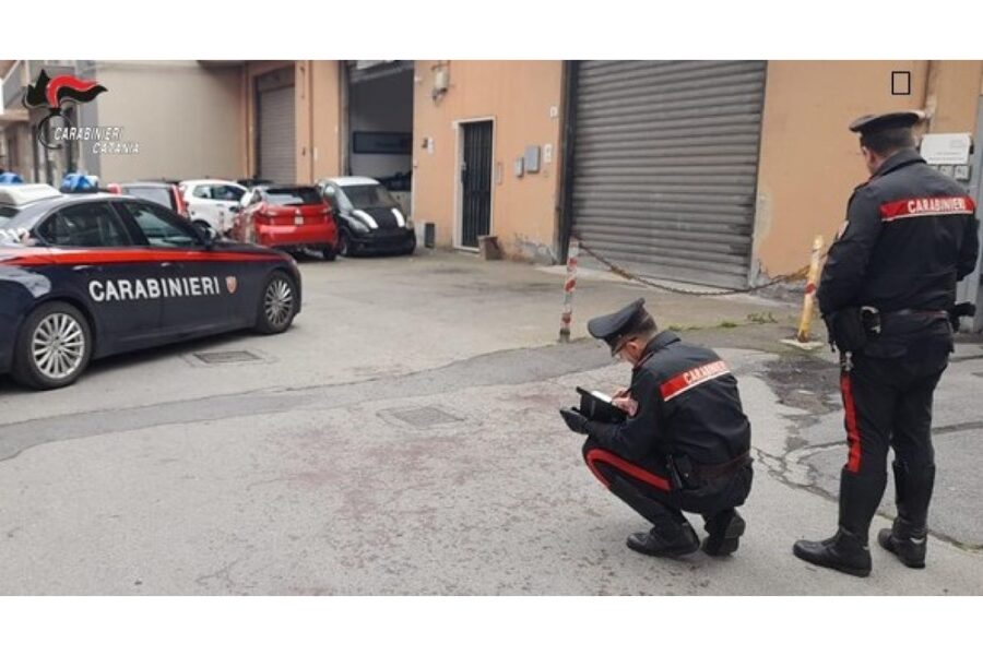 Nel Catanese. Cinque fendenti al rivale