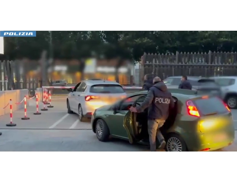 Aggressione del branco a Catania, ordinanza per sei minorenni