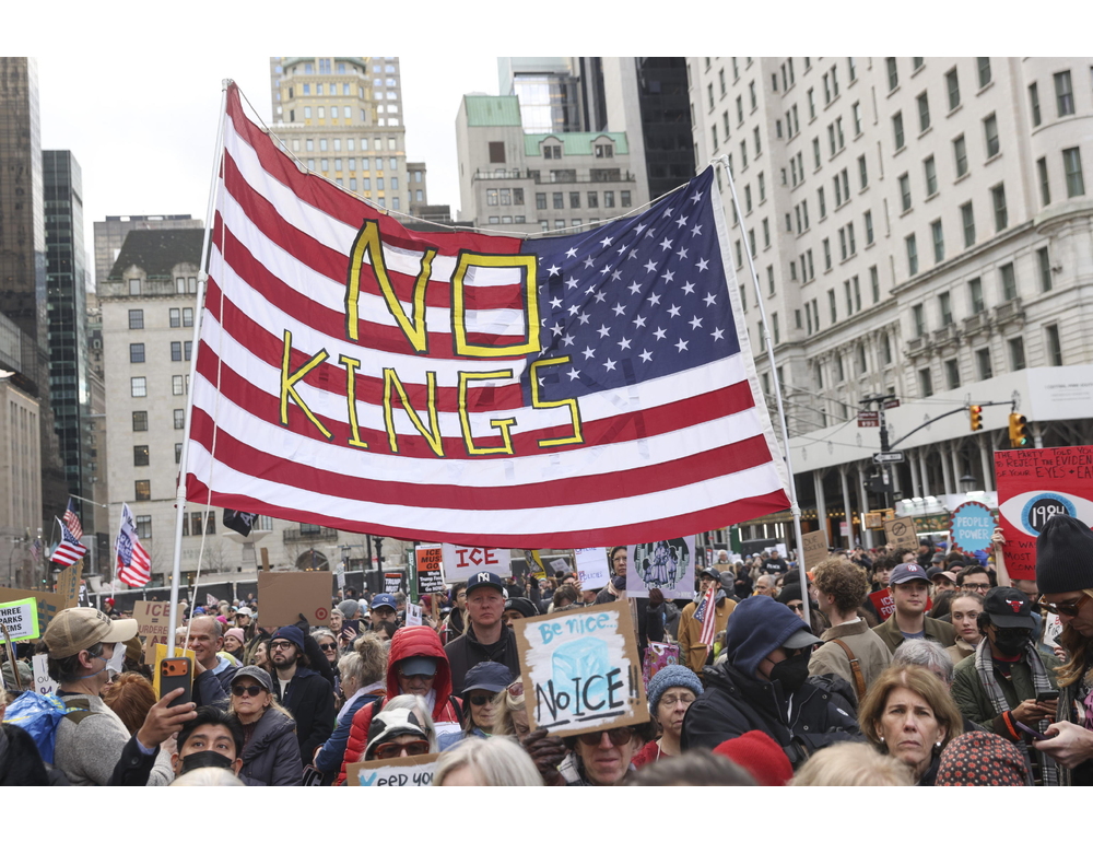 Almeno otto milioni di americani alla manifestazioni ‘No Kings’ contro Trump