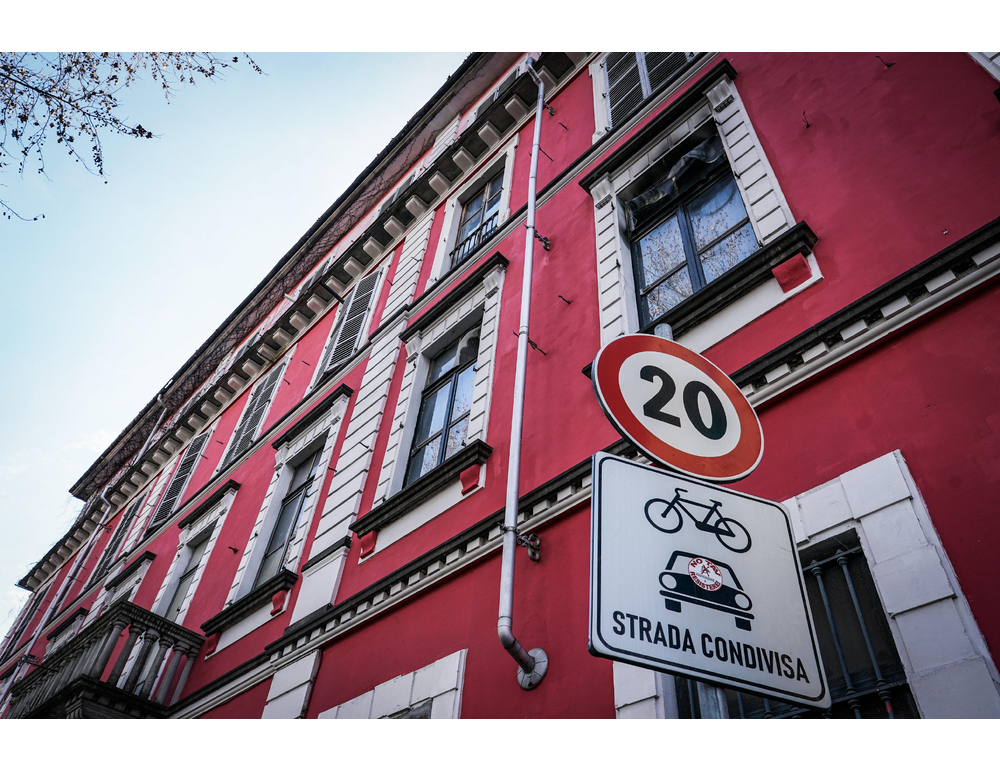 Antagonisti davanti all’Askatasuna, slogan contro le forze dell’ordine