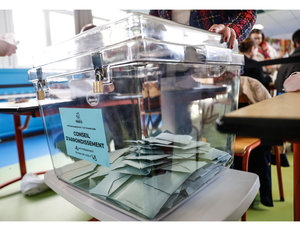 Battute le forze estreme alle comunali in Francia, RN e LFI non sfondano