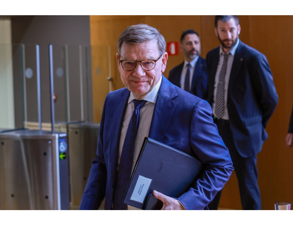 Berlino, ‘la Nato non è responsabile per lo Stretto di Hormuz’