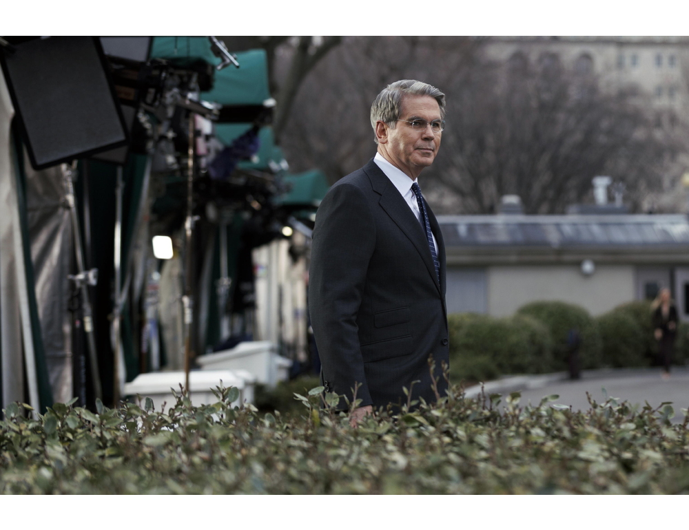 Bessent, gli Usa riprenderanno nel tempo il controllo di Hormuz