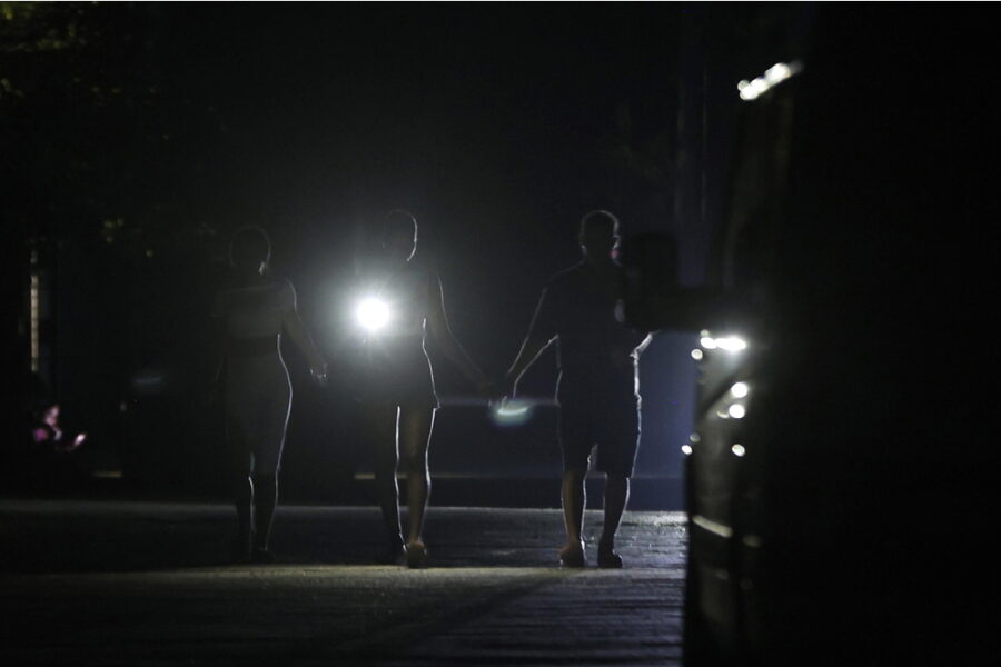 All'Avana colpi di pentola per strada al grido 'Abbasso il comunismo'