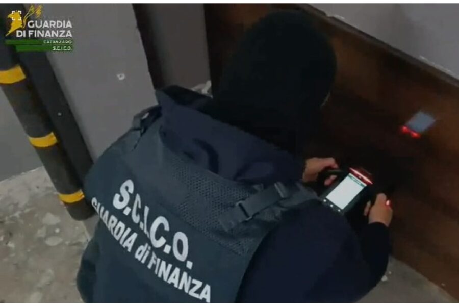 Inchiesta porta alla luce organizzazione che faceva campo a una 'ndrina