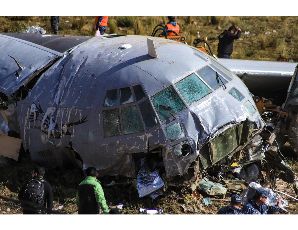 Caccia alle banconote rubate nello schianto dell’aereo in Bolivia