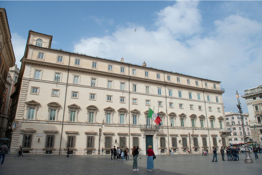 In esame un dlgs contro la tratta e accordo con la Cina su coproduzioni per cinema