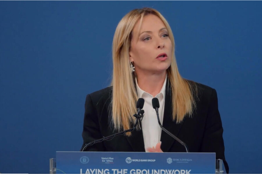 La premier ha dato disponibilità ad anticipare le comunicazioni