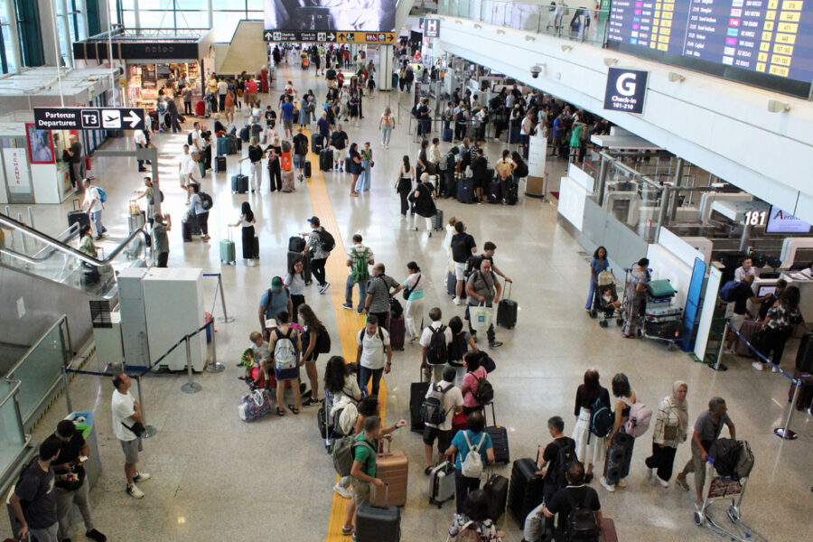 Contrazione dei movimenti extra-Ue