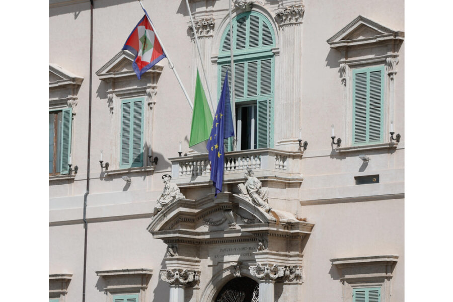 Al Quirinale l'analisi dei 'gravi effetti destabilizzanti' della crisi