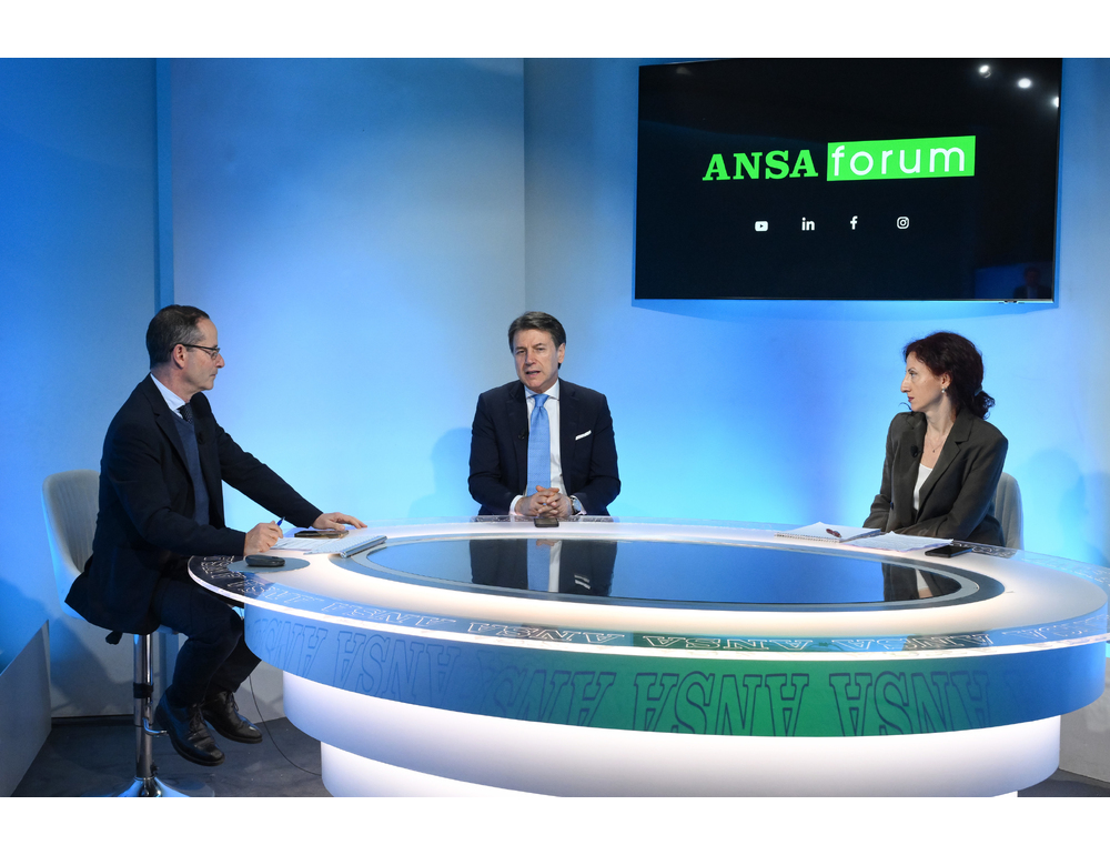 Conte, Meloni si è scatenata, ma dice tutto e il contrario di tutto