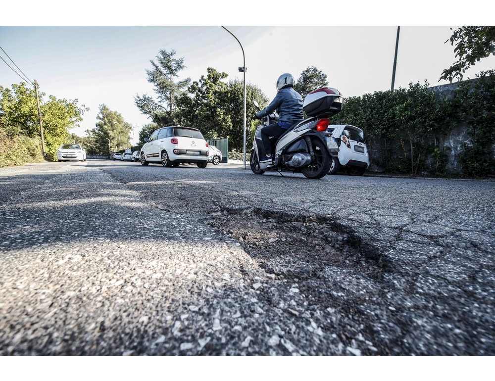 Corruzione in appalti strade a Roma, chiesto processo per ‘Mister Asfalto’