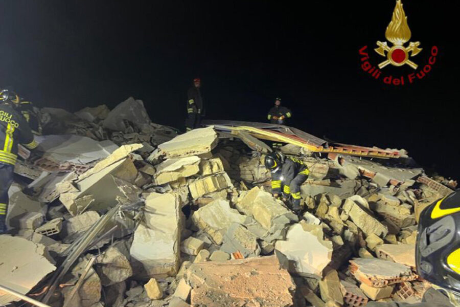 Unità cinofile dei vigili del fuoco hanno già lasciato l'area