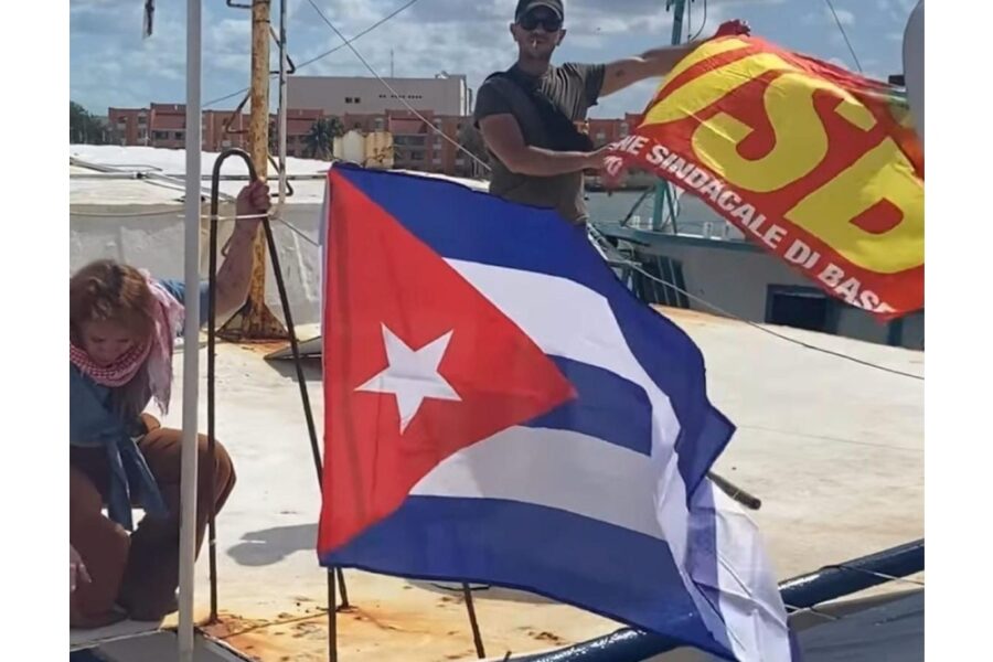 A bordo del cargo Granma 2.0 anche cento pannelli solari