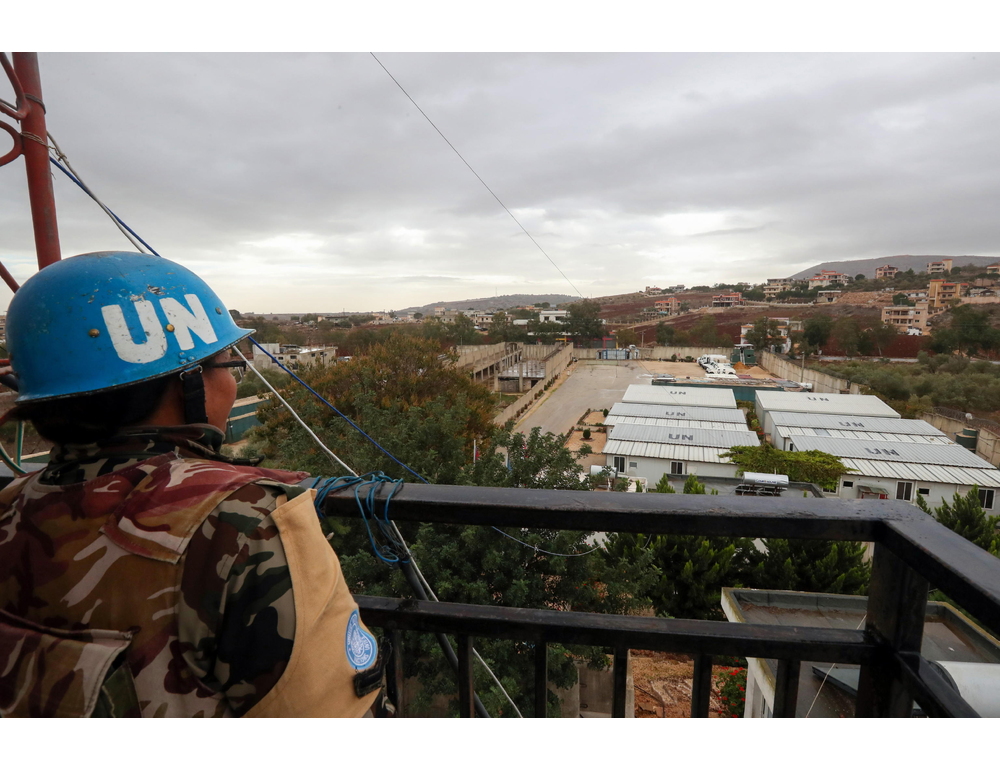 Detriti di razzi su base italiana Unifil in Libano