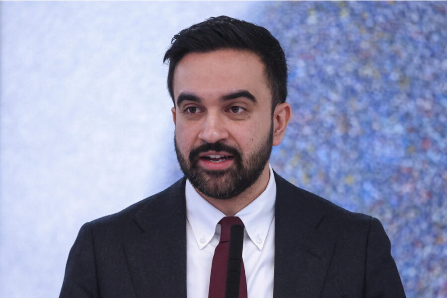 Lanciato durante una manifestazione anti-musulmani