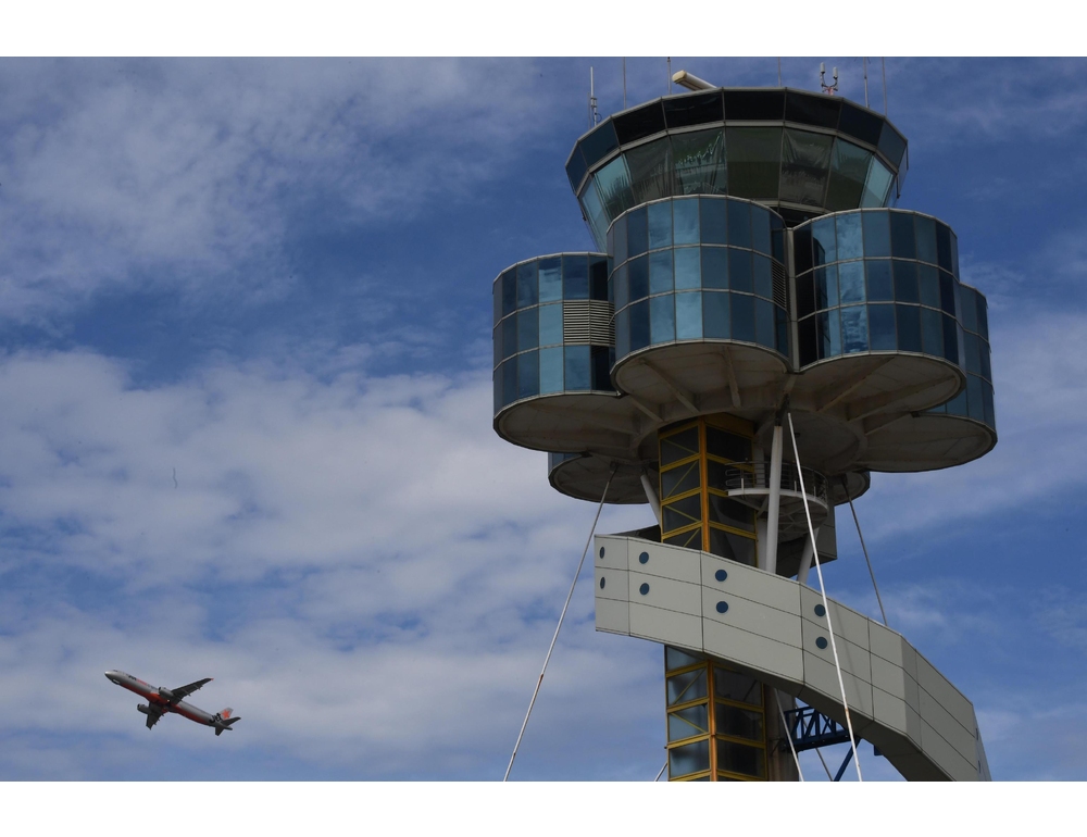 Diversi feriti su un volo in atterraggio a Sydney per una turbolenza