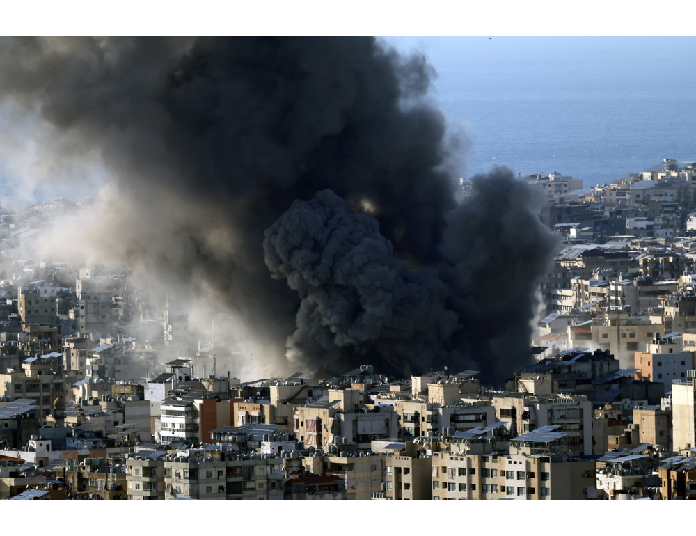 Esercito israeliano entra in Libano via terra