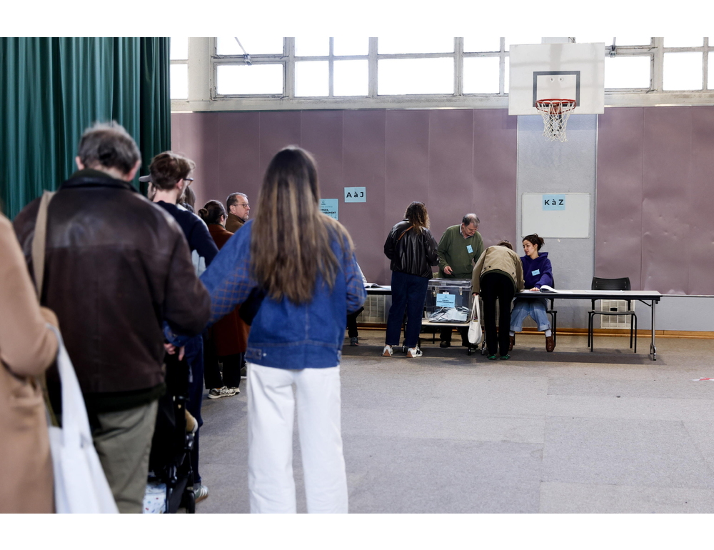 Exit poll per Parigi, in testa l’erede di Hidalgo contro Rachida Dati