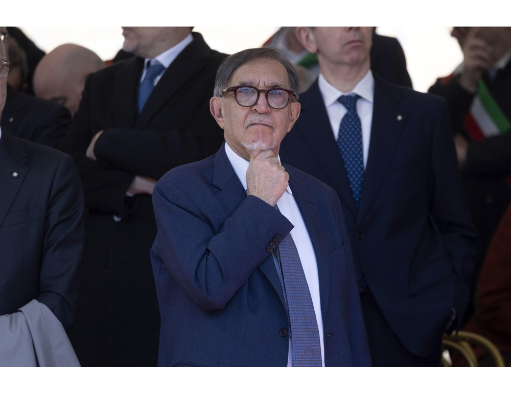 Famiglia nel bosco: La Russa, mia moral suasion, cadano le rigidità di tutti