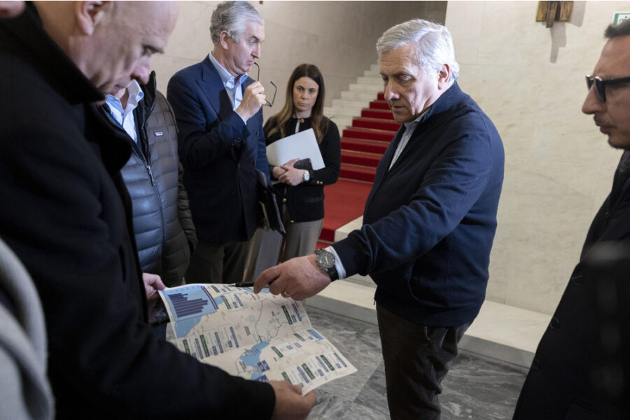 In partenza un primo gruppo di diplomatici