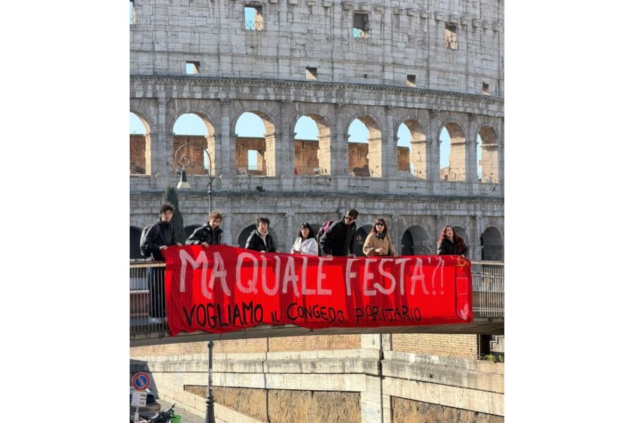 Iniziativa davanti al Colosseo