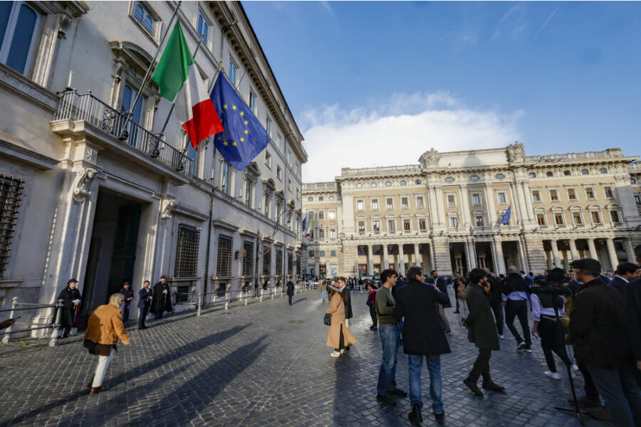"Smentite le ricostruzioni di trattative per garantire le navi italiane"