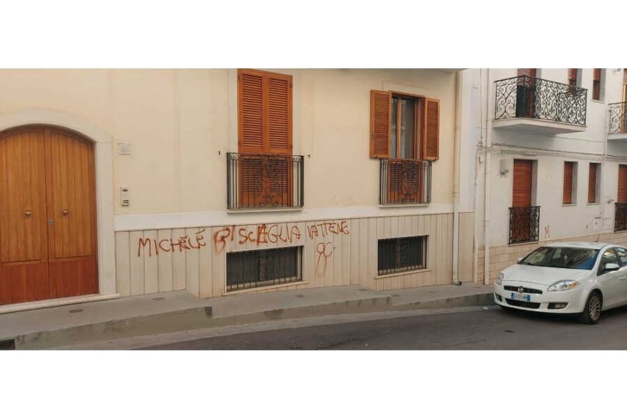 'Michele Bisceglia vattene'