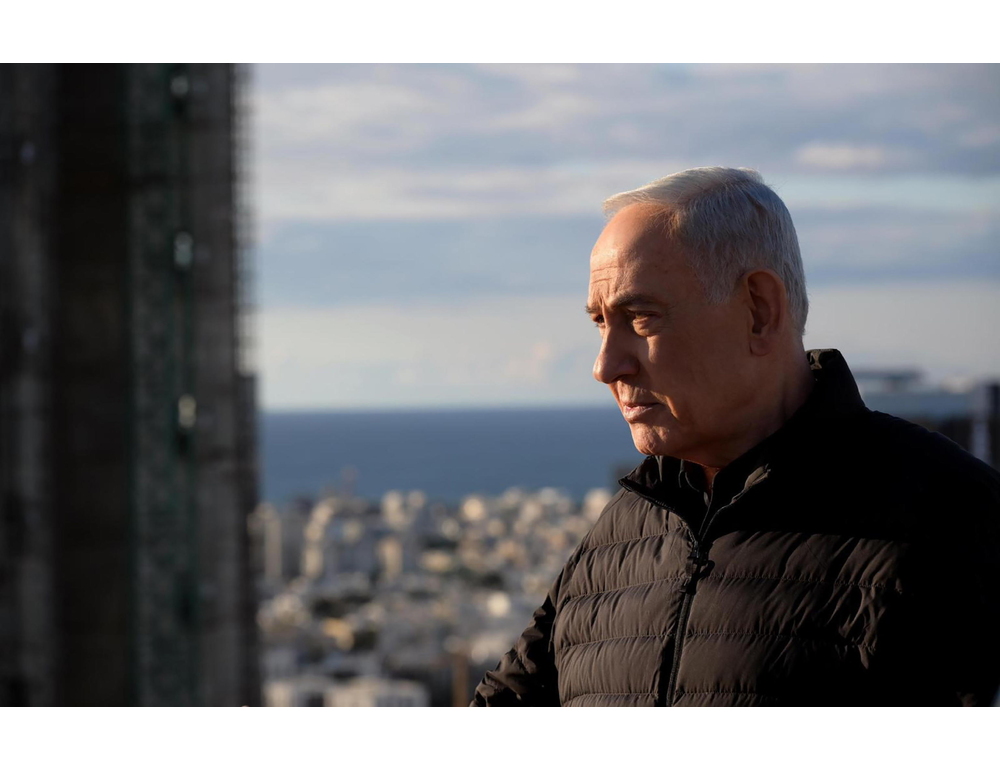 Grande frammento di missile cade vicino all’ufficio di Netanyahu a Gerusalemme