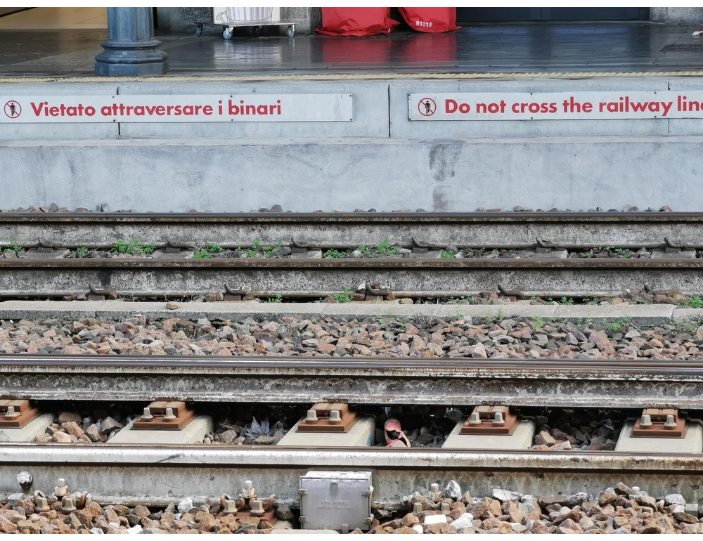 Guasti a linea elettrica a Parma e Bologna, treni rallentati