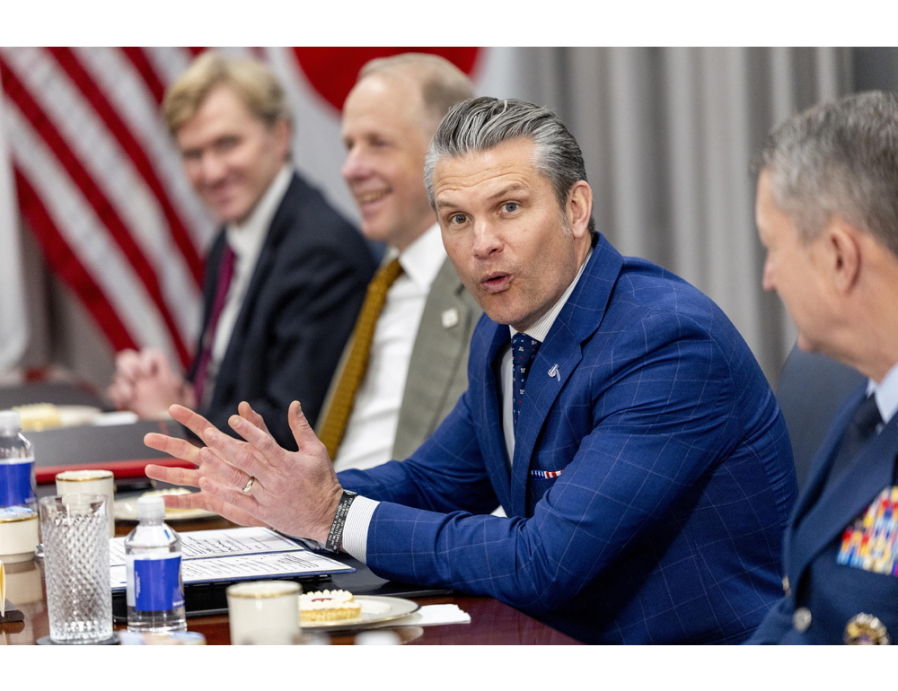 Hegseth, chi uccide americani sarà braccato senza esitazione