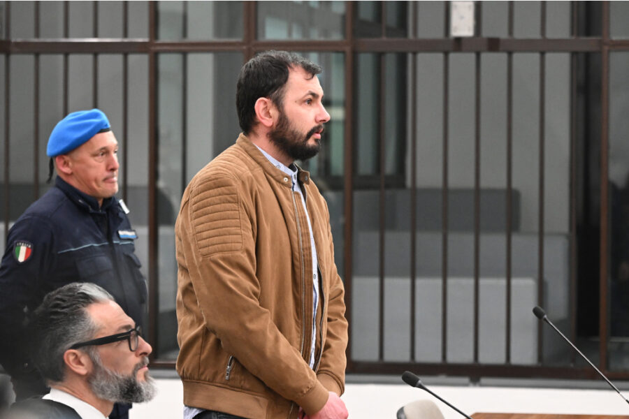 Guardia giurata a processo per due femminicidi interrogato in Corte d'Assise