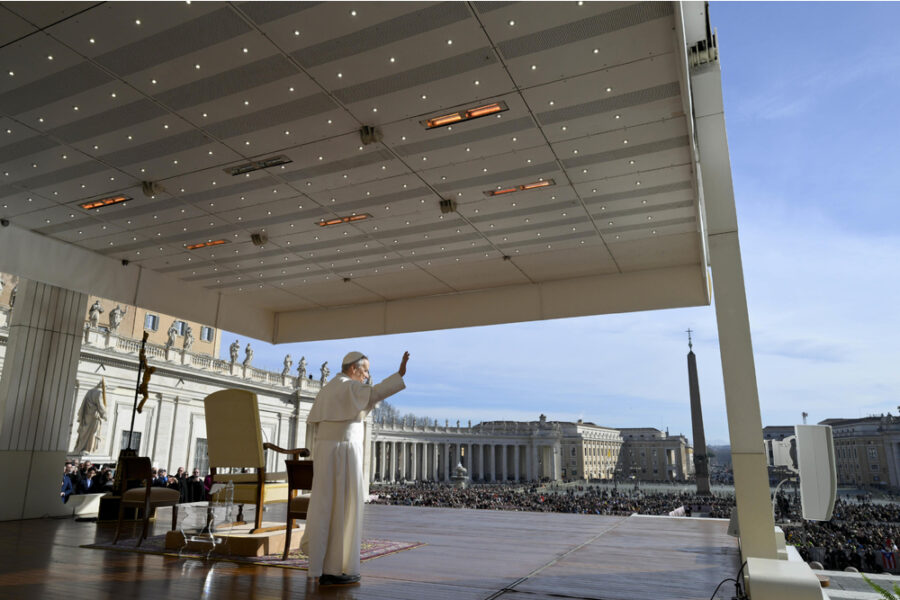 "Dio vi protegga sempre da ogni male"