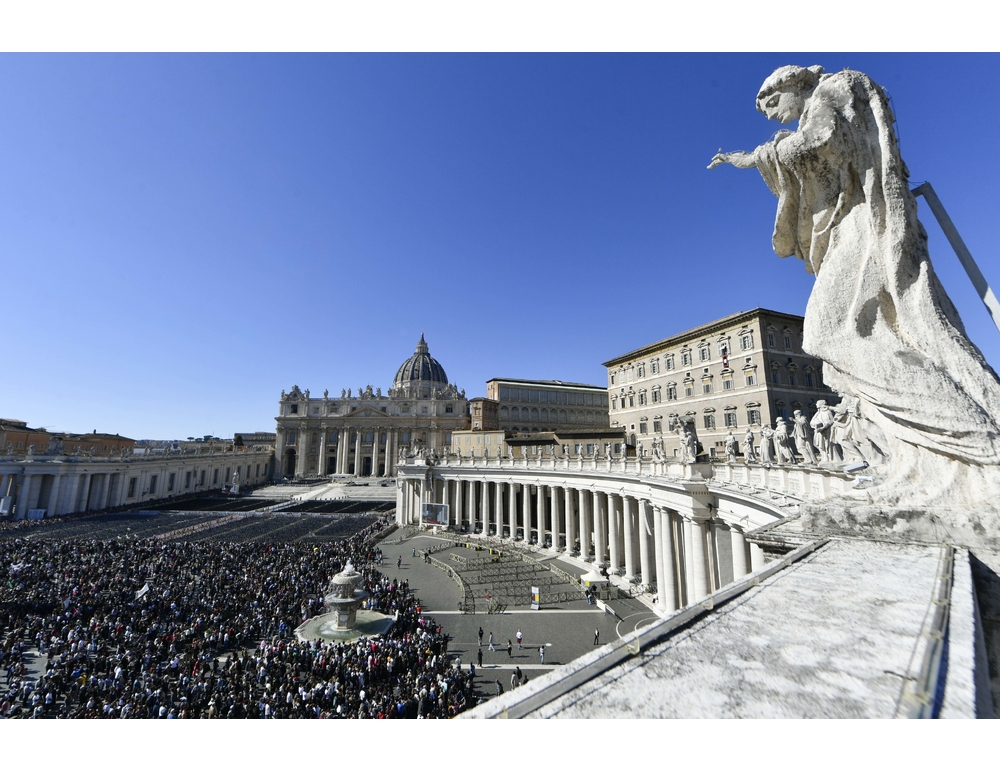 Il Papa, ‘garantire diritto di difesa e durata ragionevole processi in Vaticano’