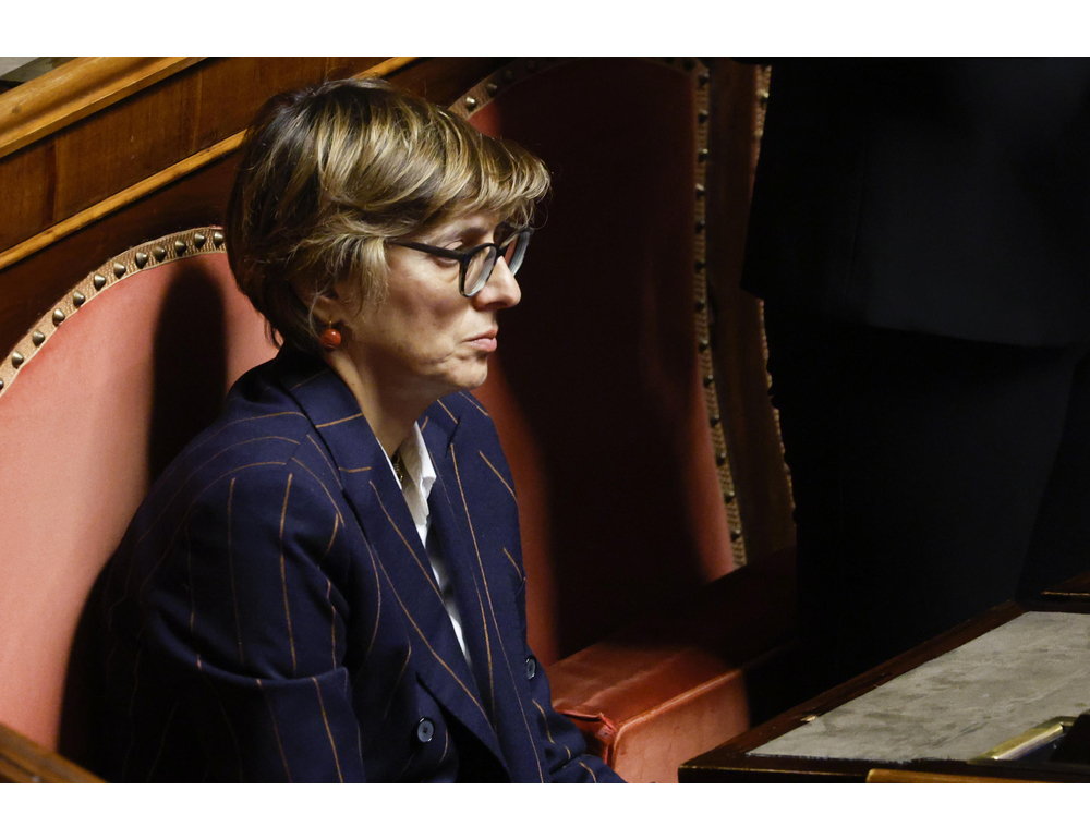 Il femminicida perde i diritti sulle spoglie, ok definitivo dalla Camera