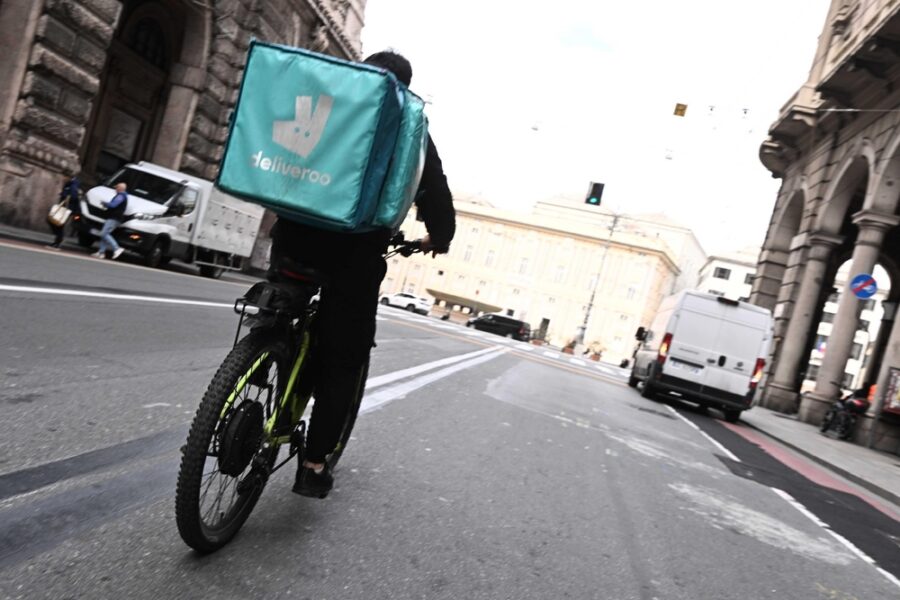 ANSAIl-gip-di-Milano-convalida-il-controllo-giudiziario-di-Deliveroo