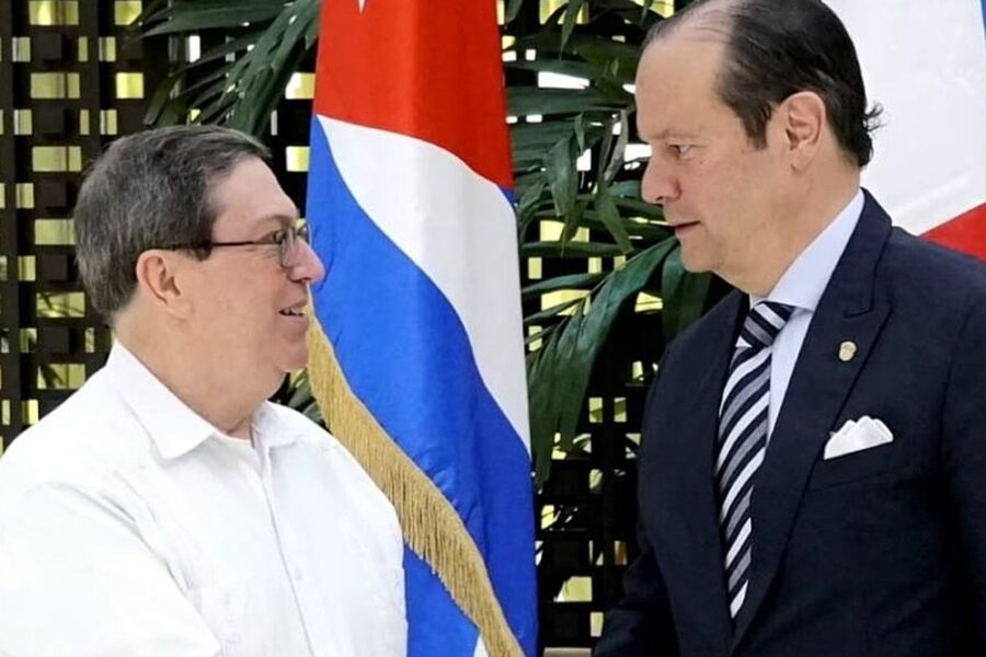 Incontro all'Avana con i connazionali arrestati per sovversione