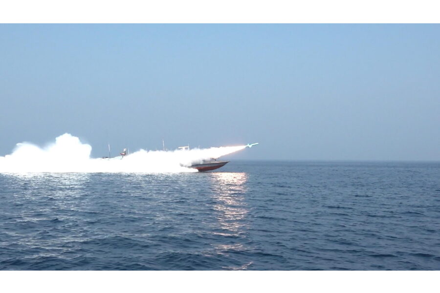 Decisione presa a fronte delle 'centinaia' di navi bloccate